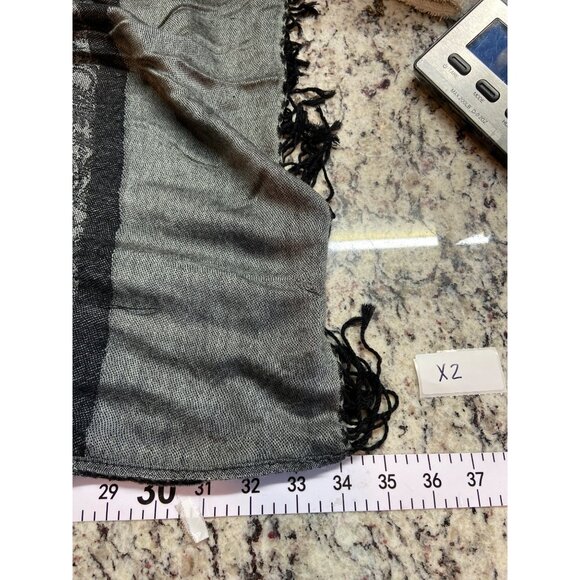 Black Gray Paisley Fringe Scarf | Boho Reversible Wrap Shawl | Lightweight Recta - Picture 4 of 6